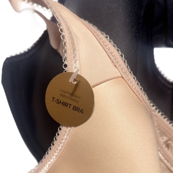 NWT 2 Wacoal Black Beige Comfortable Lightweight Polyblend Smooth Tshirt bra 38C - Picture 3 of 3